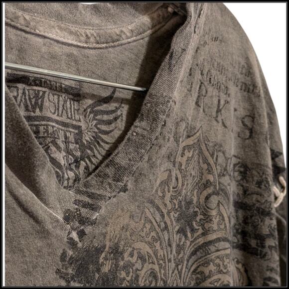 Vintage Affliction RAW STATE Fleur de Lis Vengeance V Neck Shirt Gray Men XL - Picture 6 of 7